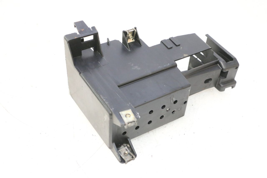 photo de CAJA BATERIA PEUGEOT TREKKER 50 (1995 - 2004) - Detalle de la pieza