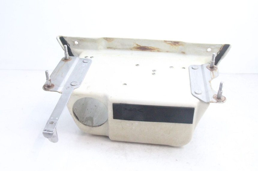 photo de CAJA BATERIA YAMAHA WAVE RUNNER GP R 1200 (2000 - 2003) - Primer plano técnico