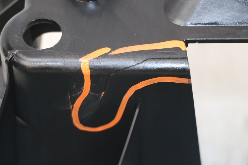 photo de BANDEJA DE BATERíA YAMAHA XMAX X-MAX ABS 125 (2017 - 2020) - Vista general del producto