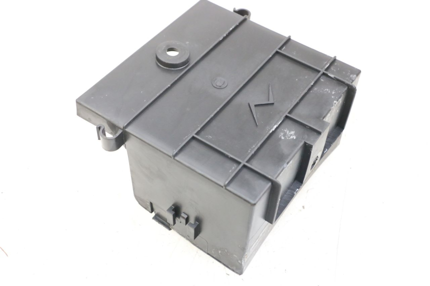 photo de CAJA BATERIA KYMCO XCITING 250 (2006 - 2009) - Zoom estado de uso