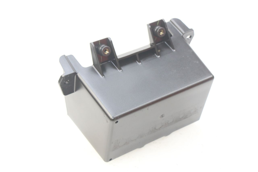 photo de BANDEJA DE BATERíA KAWASAKI Z 650 (2016 - 2019) - Detalle de la pieza