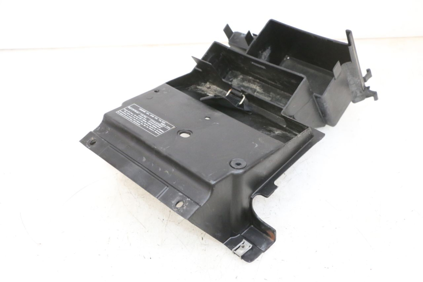 photo de CAJA BATERIA KAWASAKI ZR 7 750 (1999 - 2004) - Detalles de los puntos de fijación