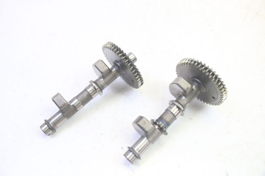 photo de SOPORTE MOTOR SUZUKI BURGMAN EXECUTIVE ABS 650 (2006 - 2012) - Otra vista del artículo