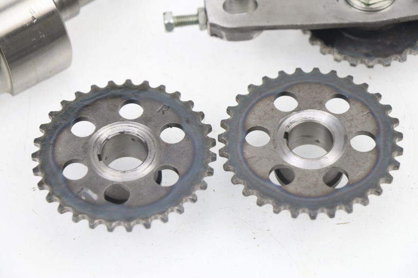 photo de SOPORTE MOTOR SUZUKI DR DJEBEL 600 (1985 - 1990) - Zoom estado de uso