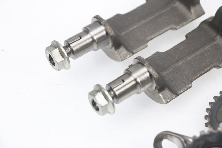 photo de SOPORTE MOTOR SUZUKI DR DJEBEL 600 (1985 - 1990) - Vista general del producto