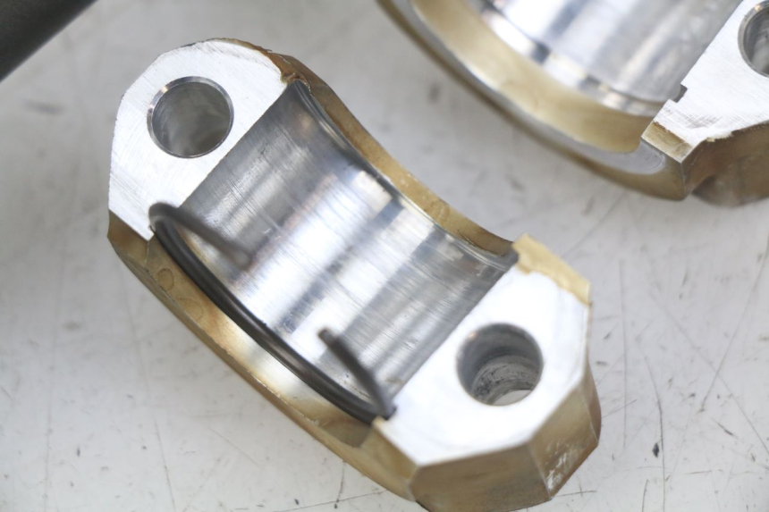 photo de BALANCEADOR DEL MOTOR TRIUMPH SPRINT ST 955 (1999 - 2001) - Otra perspectiva