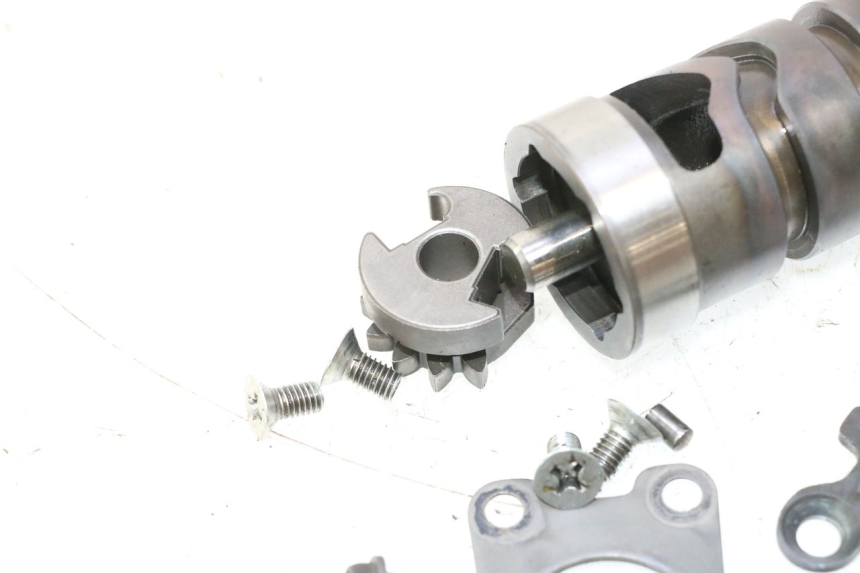 photo de TAMBOR SELECTOR SUZUKI DR S 600 (1985 - 1989) - Primer plano técnico
