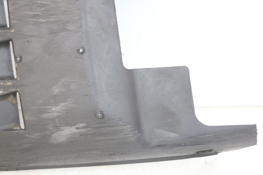 photo de BAJO DE CHASIS KYMCO AGILITY 16+ 4T 50 (2018 - 2023) - Detalles de los puntos de fijación