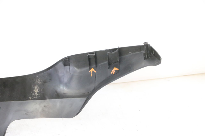 photo de FALDONES KYMCO AGILITY NAKED RENOUVO 2T 50 (2011 - 2018) - Otra perspectiva