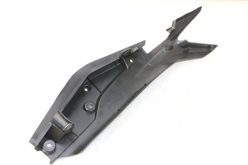 photo de BAJO CARENADO TRASERO DERECHA STAHO FH 50 (2018 - 2019) - Zoom estado de uso