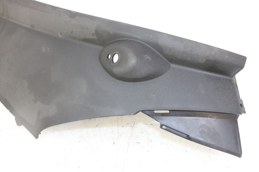 photo de BAJO CARENADO TRASERO DERECHA PIAGGIO MP3 LT 300 (2010 - 2016) - Detalle de la pieza