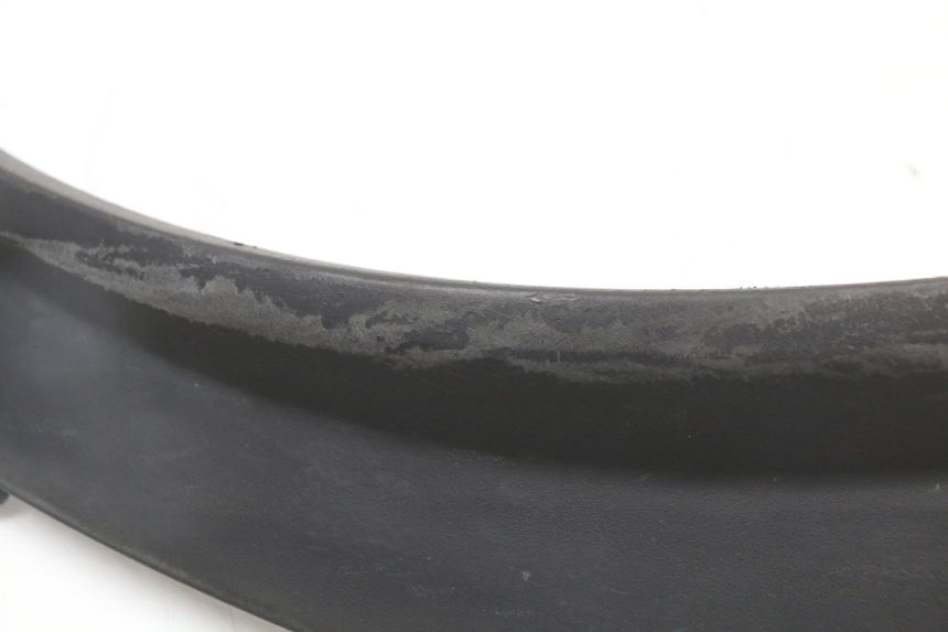 photo de BAJO CARENADO TRASERO DERECHA PIAGGIO MP3 125 (2006 - 2014) - Estado de la superficie y material