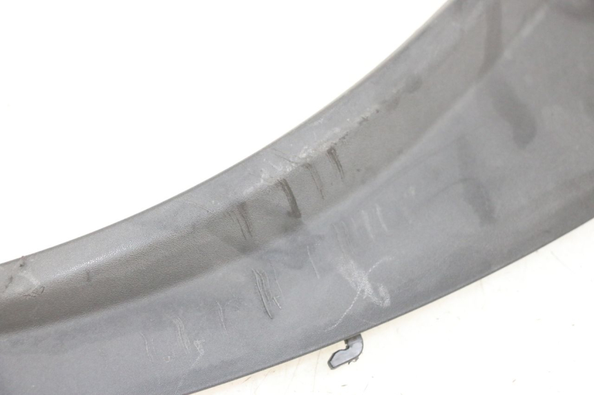 photo de BAJO CARENADO TRASERO DERECHA PIAGGIO MP3 RL 250 (2006 - 2010) - Recambio usado revisado