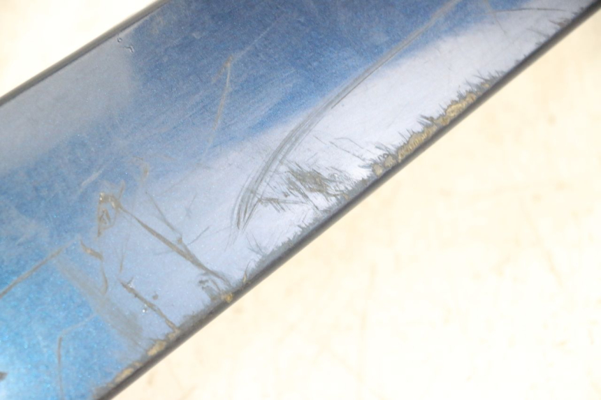 photo de BAJO CARENADO TRASERO DERECHA PIAGGIO VESPA LX 150 (2005 - 2013) - Recambio usado revisado