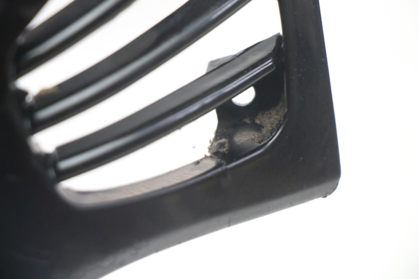 photo de FALDóN LATERAL TRASERO DERECHO PIAGGIO VESPA LX 2T 50 (2005 - 2013) - Estado de la superficie y material