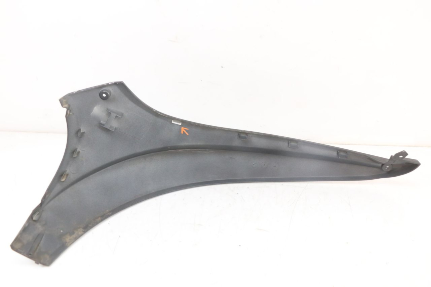 photo de BAJO CARENADO TRASERO DERECHA KYMCO SUPER 8 4T 50 (2018 - 2020) - Otra perspectiva