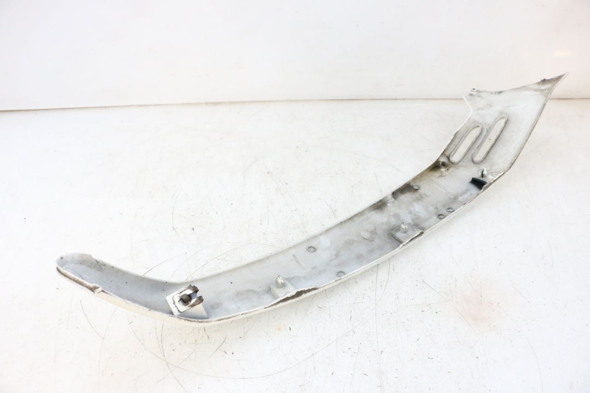 photo de BAJO CARENADO TRASERO DERECHA PIAGGIO VESPA GTS SUPER IE 125 (2009 - 2016) - Vista general del producto