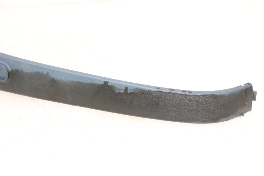 photo de FALDóN LATERAL TRASERO DERECHO PIAGGIO VESPA LX 2T 50 (2005 - 2013) - Vista general del producto