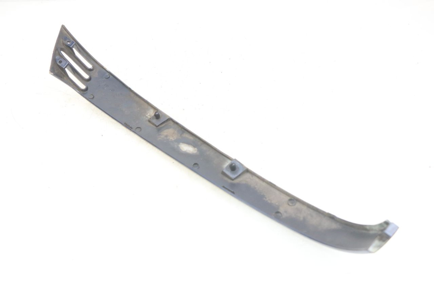 photo de FALDóN LATERAL TRASERO DERECHO PIAGGIO VESPA LXV 125 (2006 - 2009) - Vista general del producto