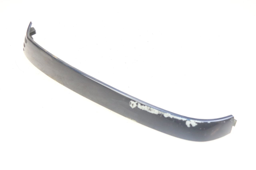 photo de FALDóN LATERAL TRASERO DERECHO PIAGGIO VESPA LXV 125 (2006 - 2009) - Recambio usado revisado