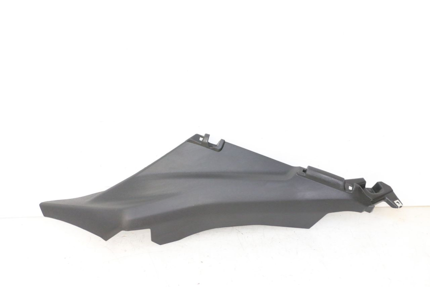 photo de BAJO CARENADO TRASERO DERECHA YAMAHA XMAX X-MAX 125 (2021 - 2025) - Vista principal