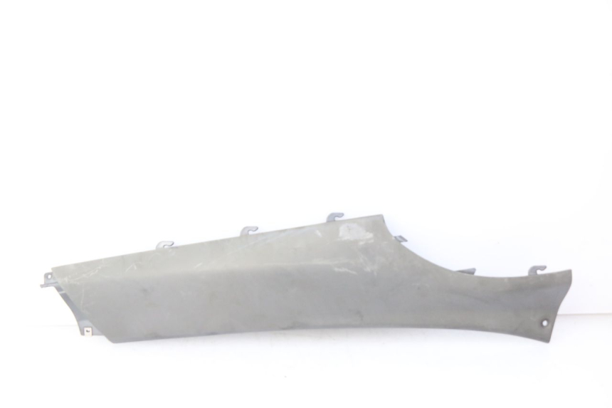 photo de FALDóN LATERAL TRASERO DERECHO PIAGGIO X9 EVOLUTION 125 (2003 - 2007) - Vista principal