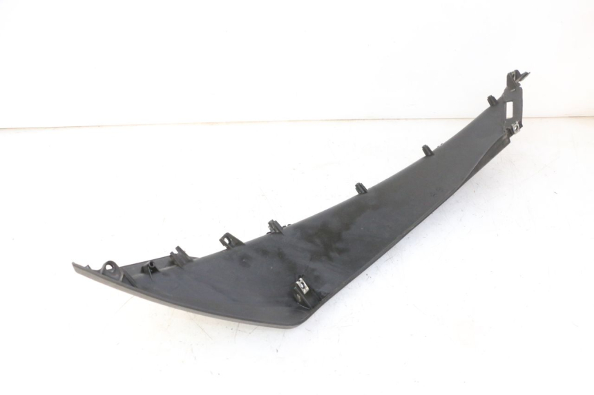 photo de BAJO CARENADO TRASERO IZQUIERDA QUADRO 4 4D 350 (2015 - 2018) - Otra perspectiva