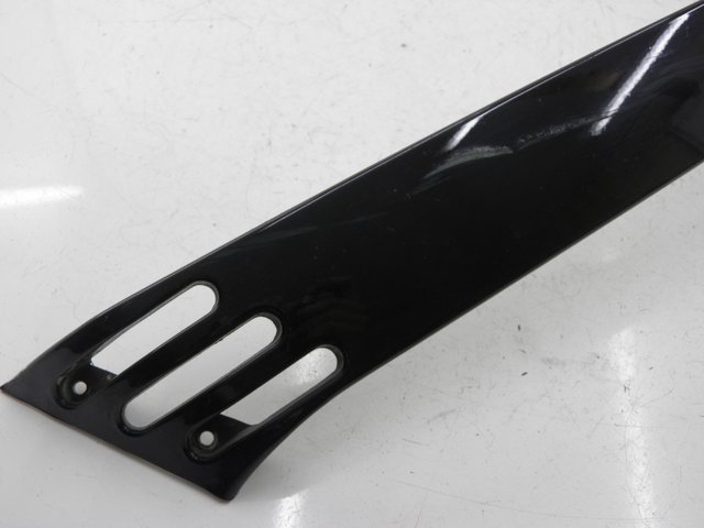 photo de BAJO CARENADO TRASERO IZQUIERDA GOWINN DOLCE VITA 50 (2007 - 2013) - Primer plano técnico