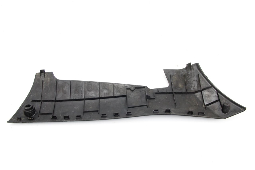 photo de BAJO CARENADO TRASERO IZQUIERDA PEUGEOT KISBEE 4T 50 (2010 - 2017) - Detalle de la pieza