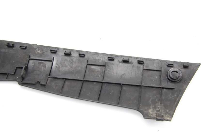 photo de BAJO CARENADO TRASERO IZQUIERDA PEUGEOT KISBEE 4T 50 (2010 - 2017) - Primer plano técnico