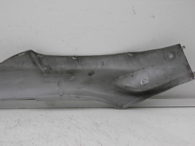 photo de BAJO CARENADO TRASERO IZQUIERDA KYMCO SPACER 50 (1998 - 2009) - Primer plano técnico