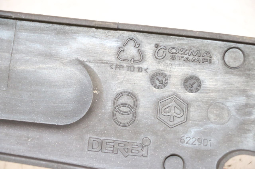 photo de BAJO CARENADO TRASERO IZQUIERDA PIAGGIO LXV 4T 50 (2009 - 2013) - Detalle de la pieza