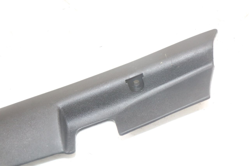 photo de BAJO CARENADO TRASERO IZQUIERDA MASH LEGEND'R 4T 50 (2021 - 2025) - Primer plano técnico