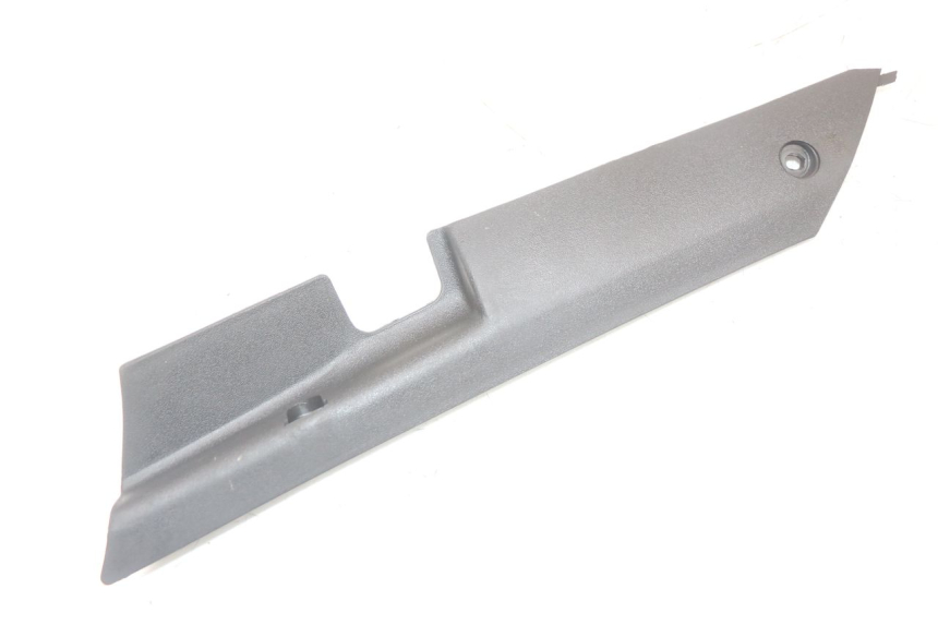 photo de BAJO CARENADO TRASERO IZQUIERDA MASH LEGEND'R 4T 50 (2021 - 2025) - Detalles de los puntos de fijación