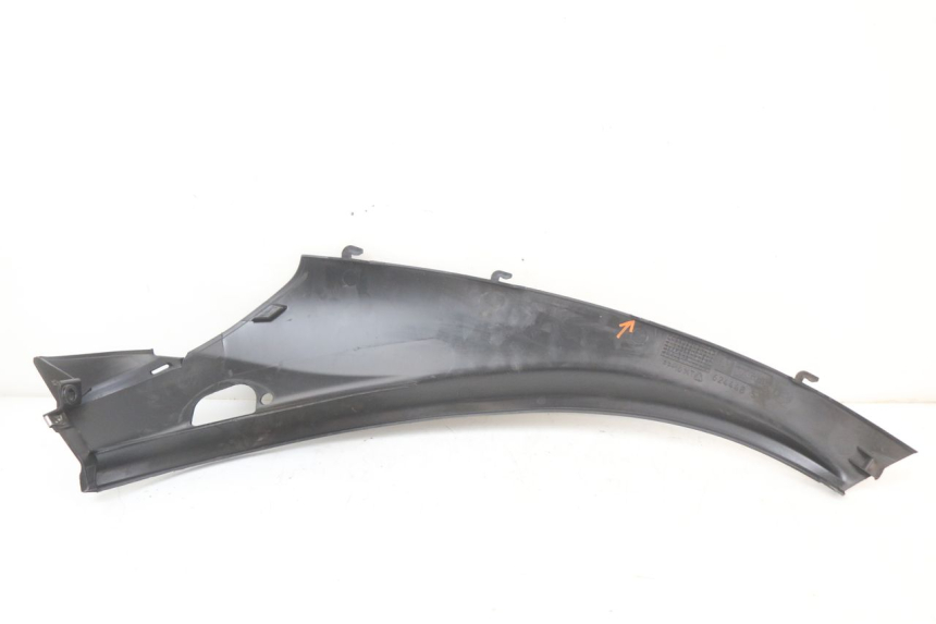 photo de BAJO DE CARRO TRASERO IZQUIERDO PIAGGIO MP3 LT 400 (2007 - 2012) - Primer plano técnico