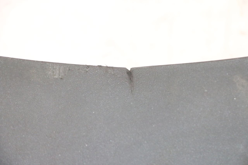 photo de BAJO CARENADO TRASERO IZQUIERDA PIAGGIO MP3 LT 300 (2010 - 2016) - Zoom sobre los componentes