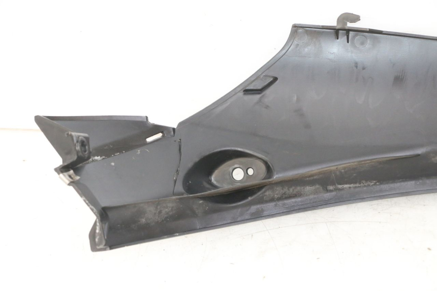 photo de BAJO CARENADO TRASERO IZQUIERDA PIAGGIO MP3 LT 300 (2010 - 2016) - Otra perspectiva