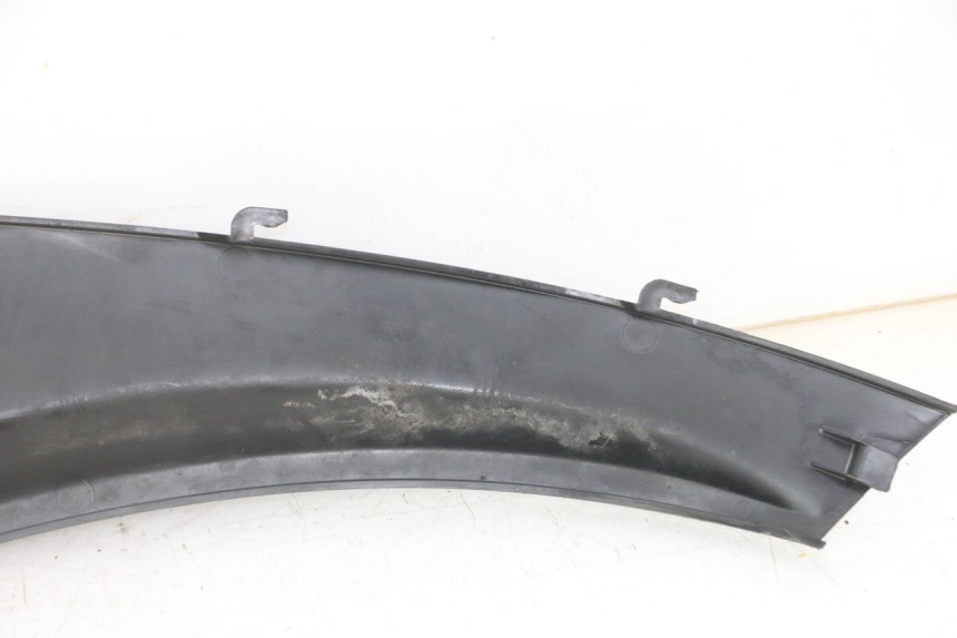 photo de BAJO CARENADO TRASERO IZQUIERDA PIAGGIO MP3 LT 300 (2010 - 2016) - Primer plano técnico