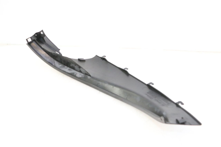 photo de BAJO CARENADO TRASERO IZQUIERDA PIAGGIO MP3 LT 300 (2010 - 2016) - Detalle de la pieza