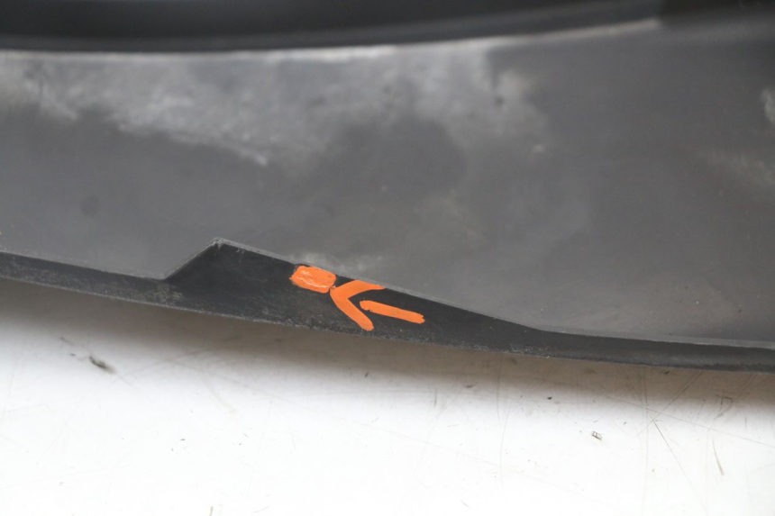 photo de BAJO CARENADO TRASERO IZQUIERDA PIAGGIO MP3 125 (2006 - 2014) - Recambio usado revisado