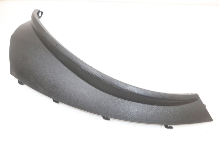 photo de BAJO CARENADO TRASERO IZQUIERDA PIAGGIO MP3 125 (2006 - 2014) - Zoom estado de uso