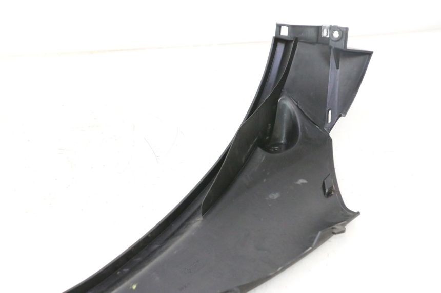 photo de BAJO CARENADO TRASERO IZQUIERDA PIAGGIO MP3 500 (2011 - 2015) - Detalle de la pieza