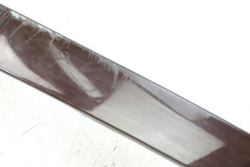 photo de BAJO CARENADO TRASERO IZQUIERDA PIAGGIO VESPA LX IE 125 (2010 - 2012) - Detalles de los puntos de fijación