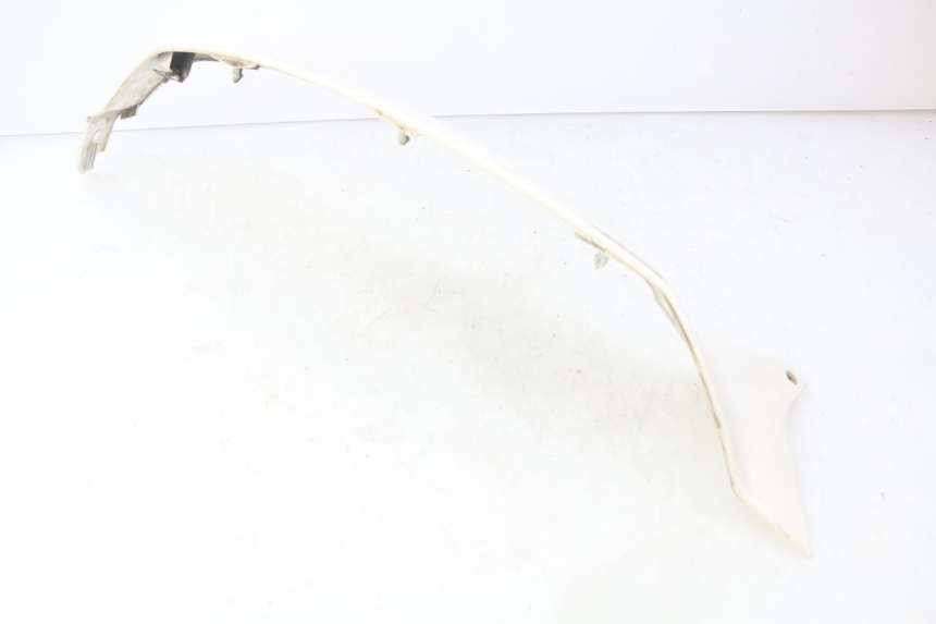 photo de BAJO DE CARRO TRASERO IZQUIERDO PIAGGIO VESPA GTS IGET ABS 125 (2017 - 2023) - Estado de la superficie y material