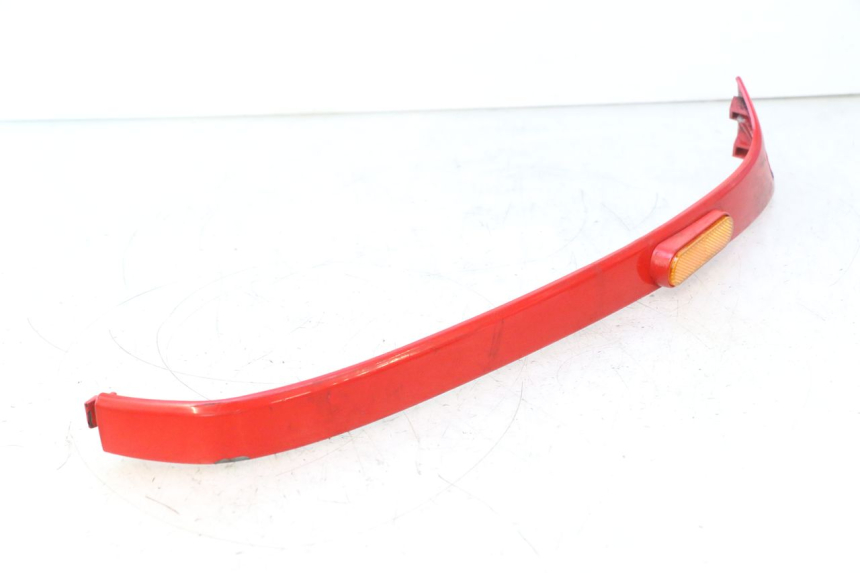 photo de BAJO DE CARRO TRASERO IZQUIERDO PIAGGIO VESPA S 2T 50 (2007 - 2014) - Primer plano técnico