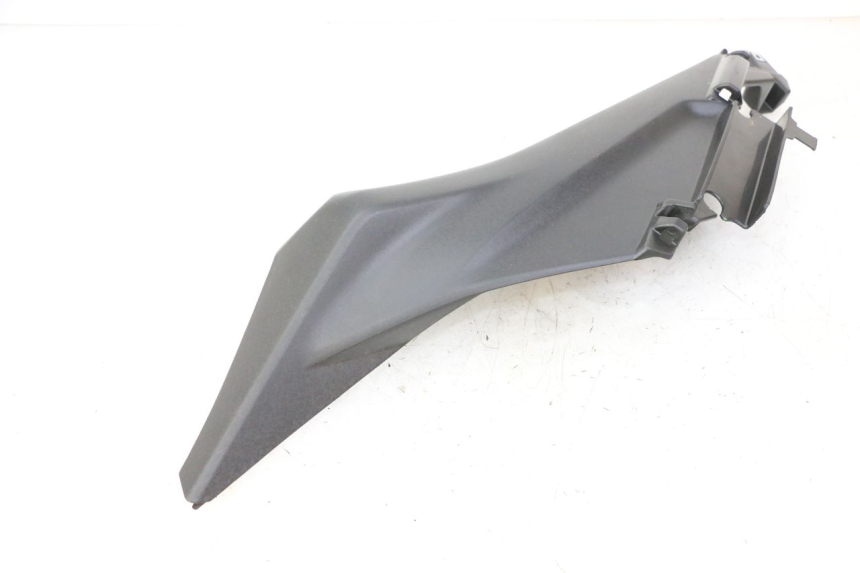 photo de BAJO CARENADO TRASERO IZQUIERDA YAMAHA XMAX X-MAX 125 (2021 - 2025) - Vista general del producto