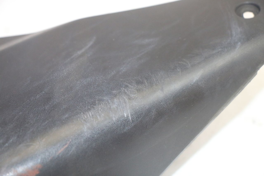 photo de BAJO CARENADO TRASERO IZQUIERDA YAMAHA XMAX X-MAX 125 (2006 - 2009) - Otra perspectiva