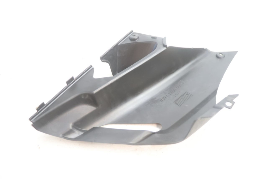 photo de BAJO CARENADO TRASERO IZQUIERDA YAMAHA XMAX X-MAX 125 (2006 - 2009) - Zoom estado de uso
