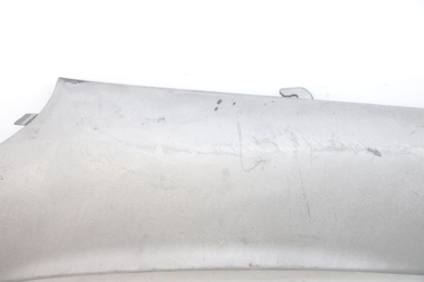 photo de BAJO DE CARRO TRASERO IZQUIERDO PIAGGIO X9 125 (2000 - 2003) - Recambio usado revisado