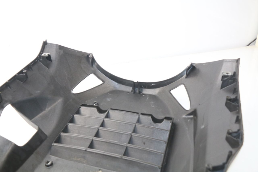 photo de BAJO CARENADO APRILIA ATLANTIC 125 (2003 - 2009) - Detalle de la pieza